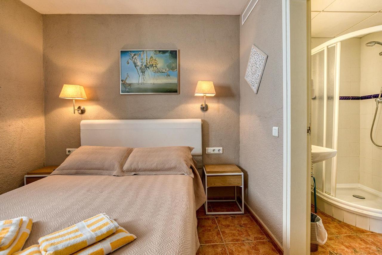 Bed and Breakfast La Fonda Cadaqués Zewnętrze zdjęcie