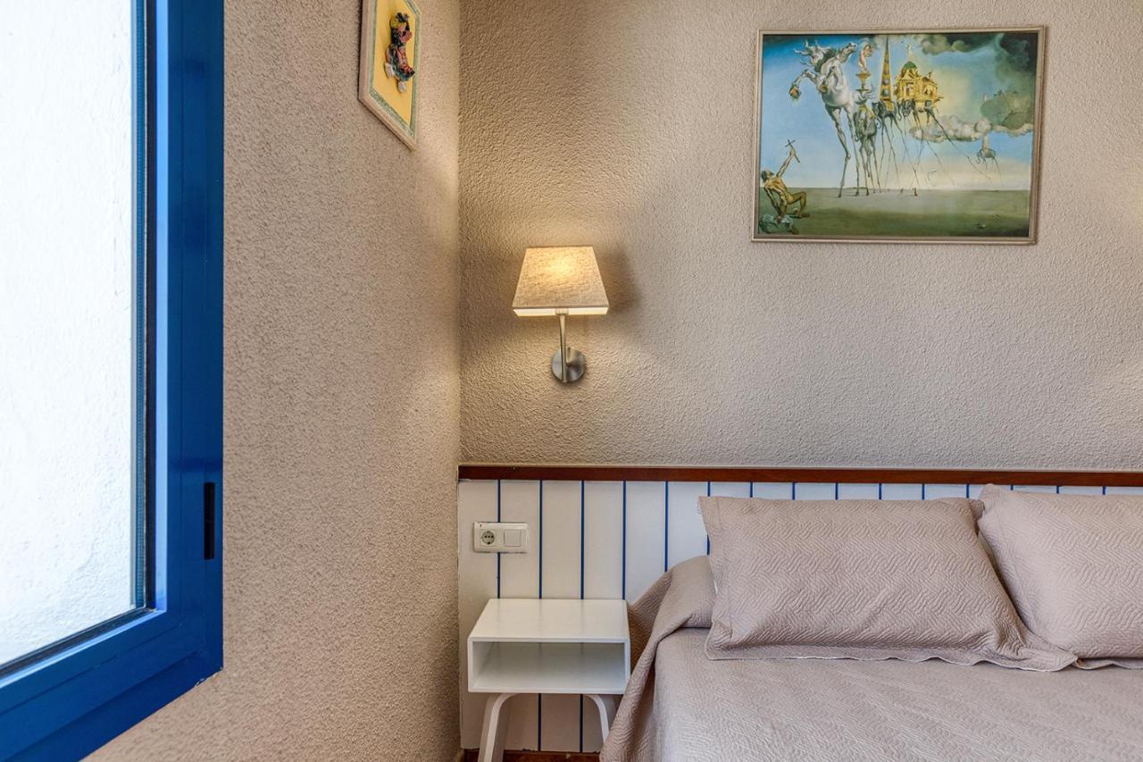 Bed and Breakfast La Fonda Cadaqués Zewnętrze zdjęcie