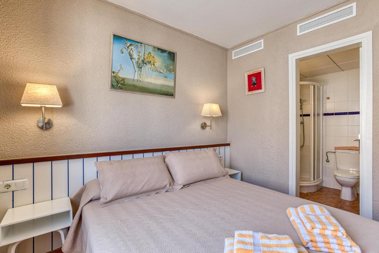 Bed and Breakfast La Fonda Cadaqués Zewnętrze zdjęcie