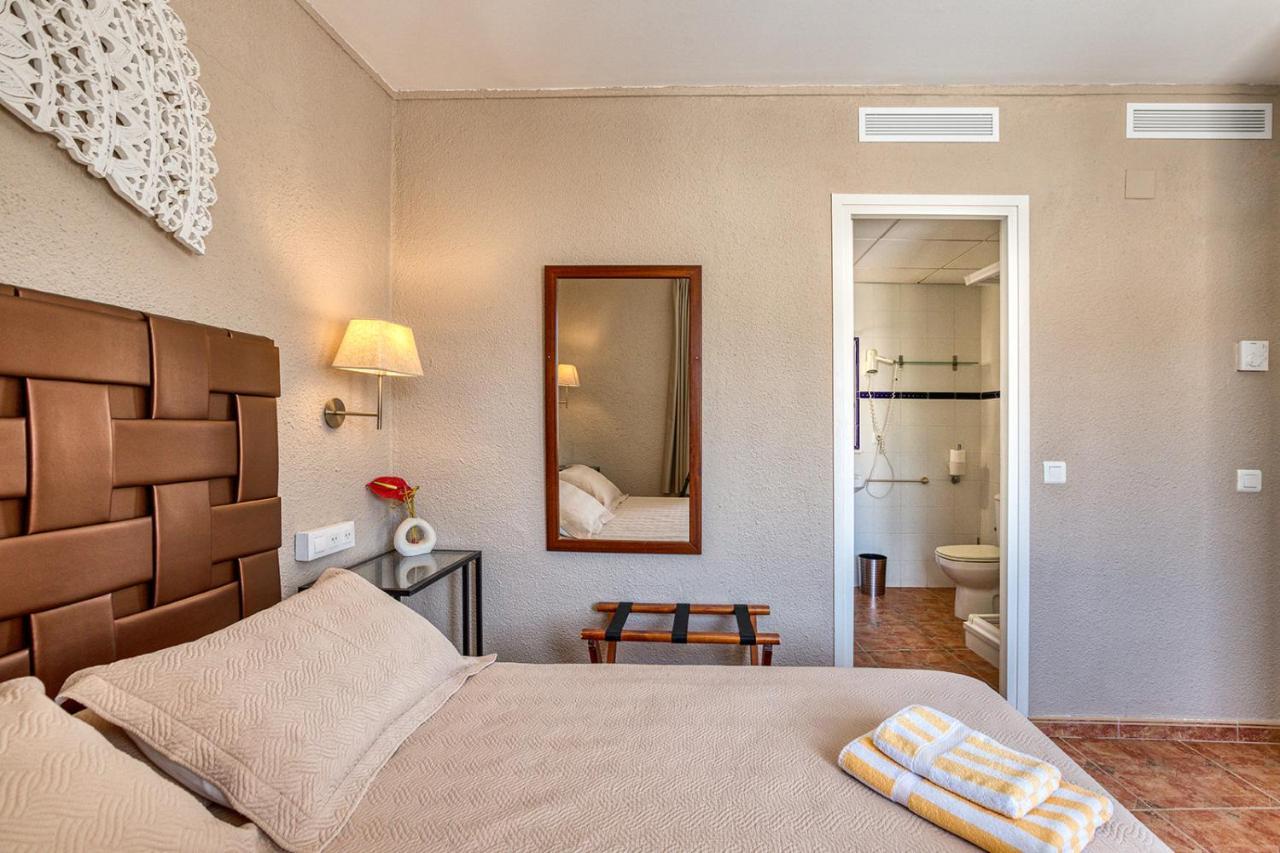 Bed and Breakfast La Fonda Cadaqués Zewnętrze zdjęcie